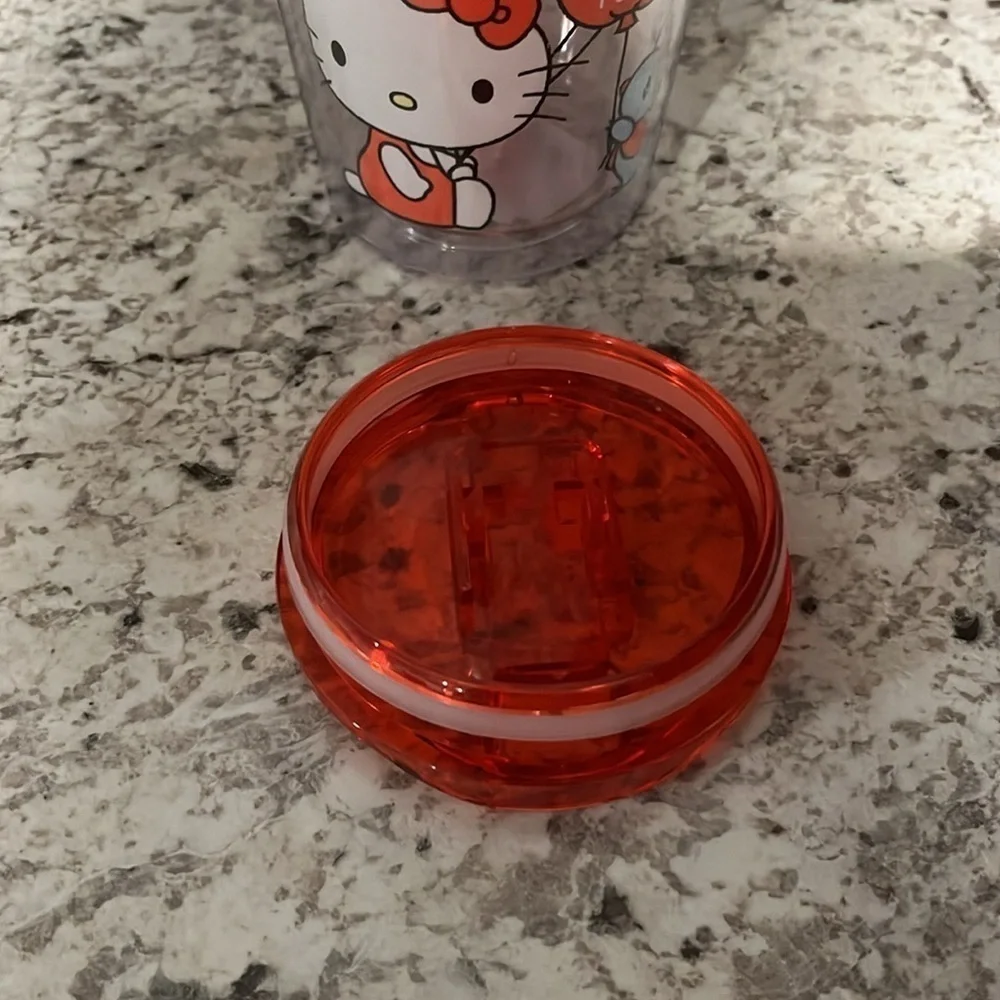 🆕 Hello Kitty Heart Balloons Tumbler with Lid